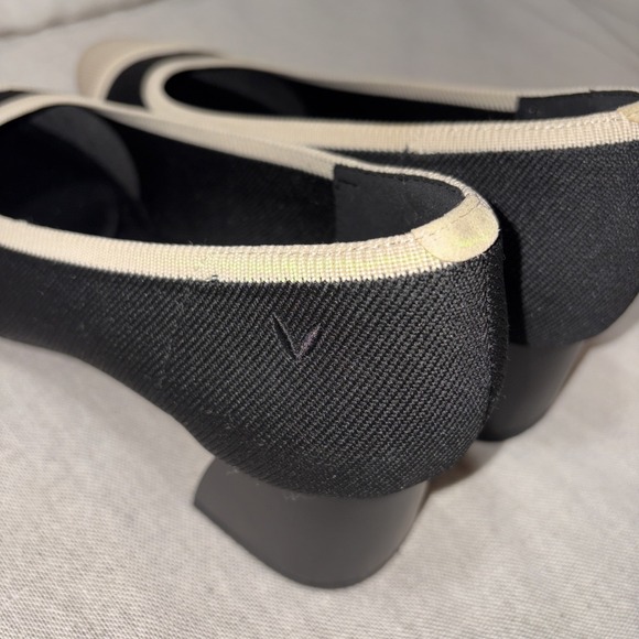 Vivaia Women's Round-Toe Chunky Heels Julie  EU 39 US 7.5 Block Beige Black - Picture 4 of 6